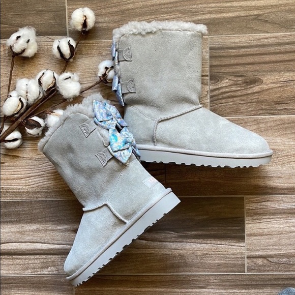 🌿UGG BAILEY BOW ABSTRACT SPLATTER BOOTS🌿 - Picture 11 of 14